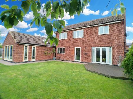 3 bedroom Detached house for sale in Bottesford