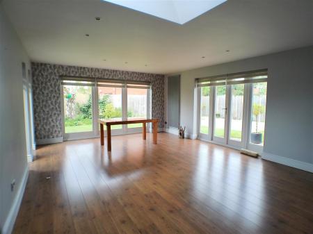 3 bedroom Detached house for sale in Bottesford