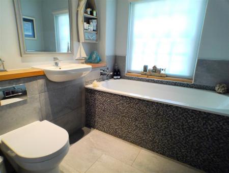 5 bedroom Character Property for sale in Kneeton Road, East Bridgford, Nottingham