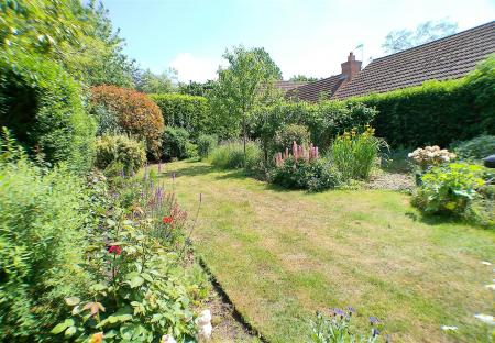 5 bedroom Character Property for sale in Kneeton Road, East Bridgford, Nottingham