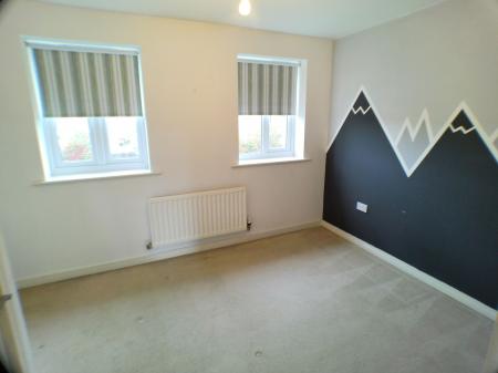 2 bedroom Semi-detached house for sale in Chipmunk Way, Newton, NG13
