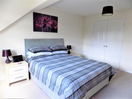 5 bedroom Detached house for sale in Chapel Street, Bottesford, NG13