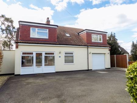 Chapel Street, Bottesford, NG13