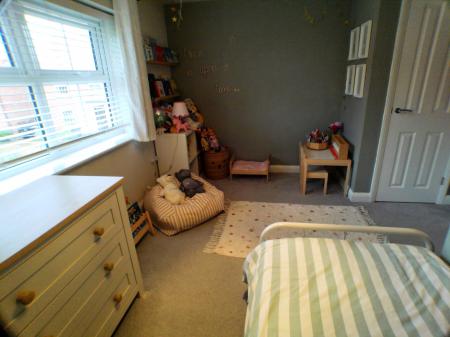2 bedroom Semi-detached house for sale in Cabourn Drive, Bingham, NG13