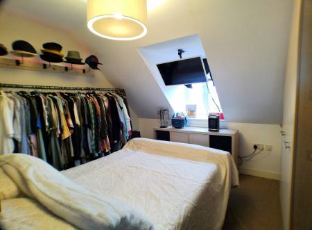 2 bedroom Flat for sale in Long Acre, Bingham, NG13