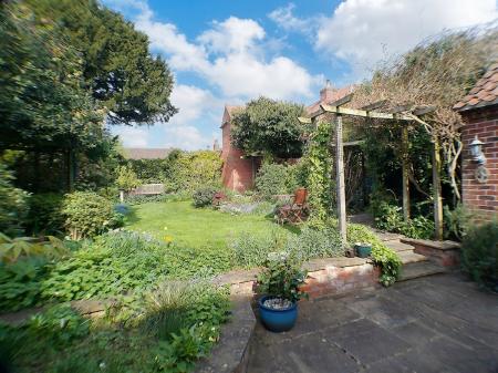 7 bedroom Character Property for sale in Market Street, Bottesford, NG13