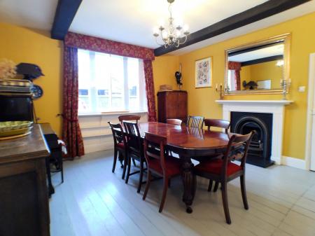 7 bedroom Character Property for sale in Market Street, Bottesford, NG13