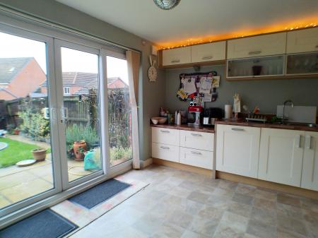 4 bedroom Terraced House for sale in Cherwell Gardens, Bingham, NG13