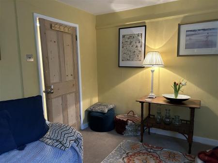 2 bedroom Terraced House for sale in Main Street, East Bridgford, NG13