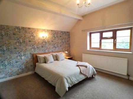 2 bedroom Detached house for sale in Belvoir Road, Bottesford, NG13