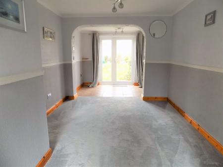 3 bedroom Semi-detached house for sale in Cooper Close, Cropwell Bishop, NG12