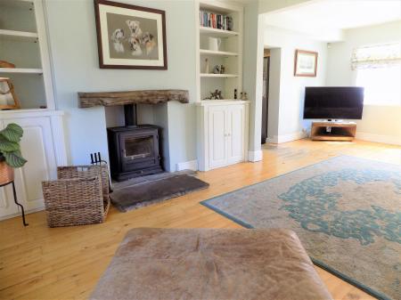 5 bedroom Character Property for sale in Spring Lane, Flintham, NG23