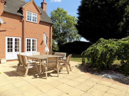 5 bedroom Character Property for sale in Spring Lane, Flintham, NG23