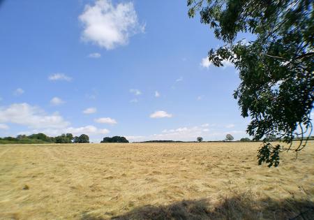 5 bedroom Character Property for sale in Spring Lane, Flintham, NG23