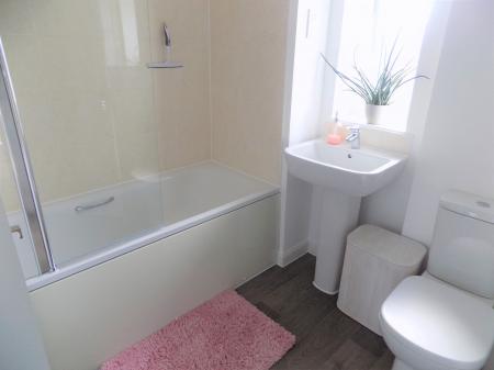 3 bedroom Semi-detached house for sale in Bluebell Avenue, Cotgrave, NG12