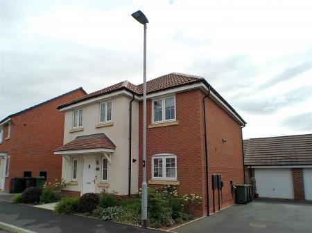 3 bedroom Detached house for sale in Palmer Avenue, Bottesford, NG13