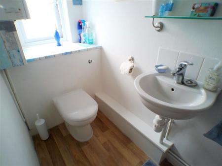2 bedroom Terraced House for sale in Station Terrace, Radcliffe-On-Trent, NG12