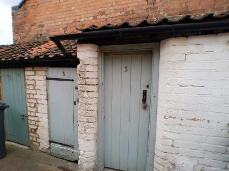 2 bedroom Terraced House for sale in Station Terrace, Radcliffe-On-Trent, NG12