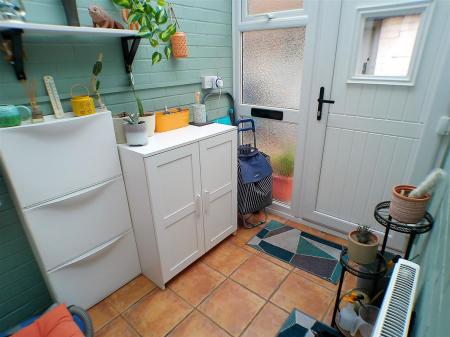 2 bedroom Terraced House for sale in Station Terrace, Radcliffe-On-Trent, NG12
