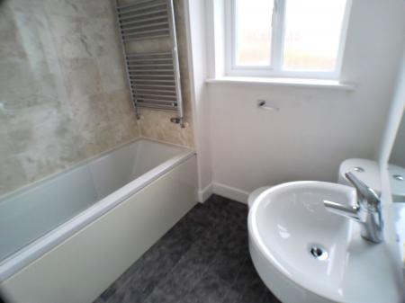 3 bedroom Terraced House for sale in Cherwell Gardens, Bingham, NG13