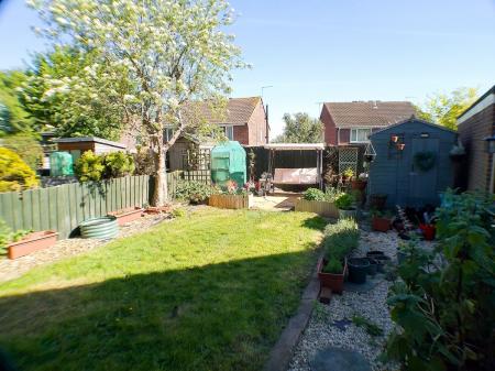 2 bedroom End of terrace house for sale in Langdale Grove, Bingham, NG13