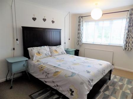 2 bedroom Terraced House for sale in Rockingham Grove, Bingham, NG13