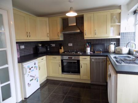 2 bedroom Terraced House for sale in Rockingham Grove, Bingham, NG13