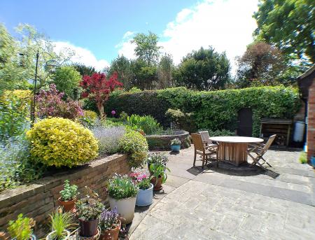 4 bedroom Character Property for sale in Browns Lane, East Bridgford, NG13