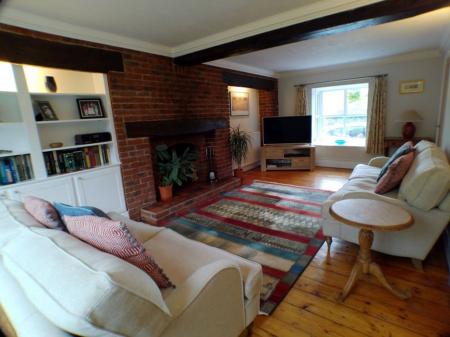 4 bedroom Character Property for sale in Browns Lane, East Bridgford, NG13