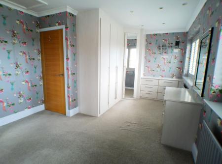 3 bedroom Detached house for sale in Riverside Walk, Bottesford, NG13