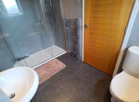 3 bedroom Detached house for sale in Riverside Walk, Bottesford, NG13