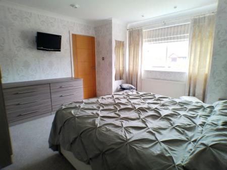3 bedroom Detached house for sale in Riverside Walk, Bottesford, NG13