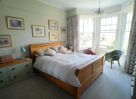 5 bedroom Character Property for sale in Kneeton Road, East Bridgford, NG13