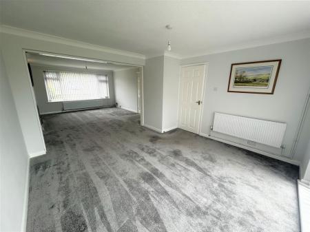 4 bedroom Detached house for sale in Smiths Close, Cropwell Bishop, NG12