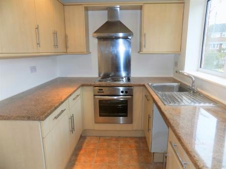 2 bedroom Terraced House to let in Langdale Grove, Bingham, NG13
