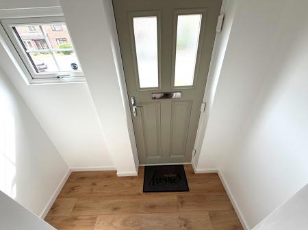 2 bedroom Terraced House to let in Trenchard Close, Newton, NG13