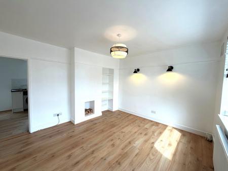 2 bedroom Terraced House to let in Trenchard Close, Newton, NG13