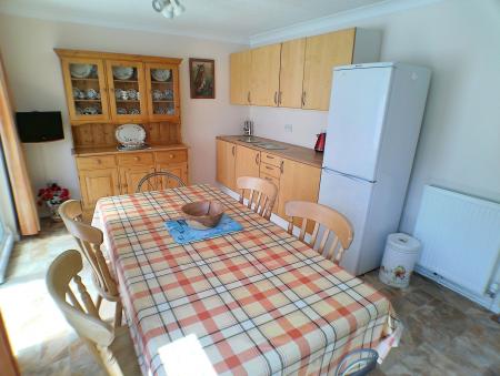 3 bedroom Terraced House for sale in Croft Rise, East Bridgford, NG13