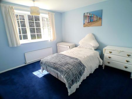 3 bedroom Terraced House for sale in Croft Rise, East Bridgford, NG13