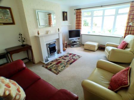3 bedroom Terraced House for sale in Croft Rise, East Bridgford, NG13