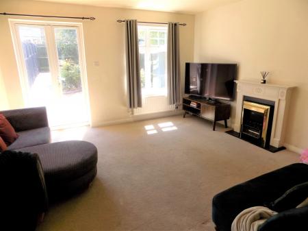 2 bedroom Terraced House to let in Nightingale Way, Bingham, NG13
