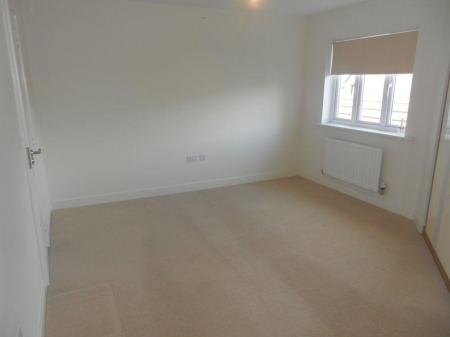 3 bedroom Detached house to let in Cherwell Gardens, Bingham, NG13