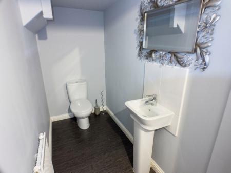3 bedroom Semi-detached house for sale in Southfield Grove, Bingham, NG13