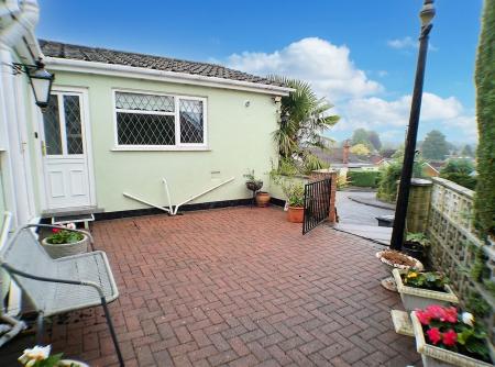 3 bedroom Detached bungalow for sale in Bulcote Drive, Burton Joyce, NG14