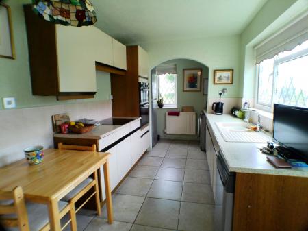 3 bedroom Detached bungalow for sale in Bulcote Drive, Burton Joyce, NG14