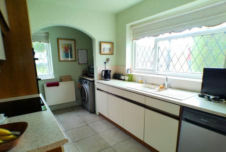 3 bedroom Detached bungalow for sale in Bulcote Drive, Burton Joyce, NG14