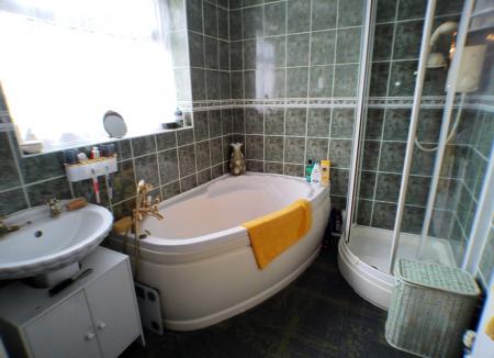 3 bedroom Detached bungalow for sale in Bulcote Drive, Burton Joyce, NG14