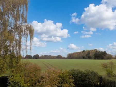 3 bedroom Detached house for sale in Inholms Gardens, Flintham, NG23