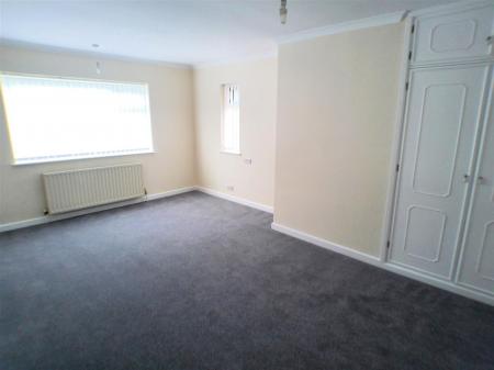 3 bedroom Detached house for sale in Inholms Gardens, Flintham, NG23