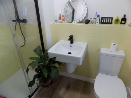 3 bedroom Semi-detached house for sale in Palmer Avenue, Bottesford, NG13